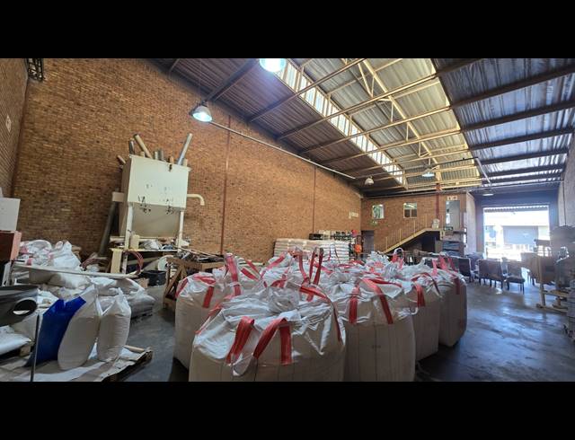 350M² WAREHOUSE TO LET IN MEADOWDALE